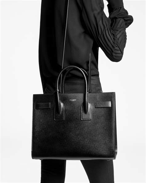 SAC DE JOUR IN SUPPLE GRAINED LEATHER 